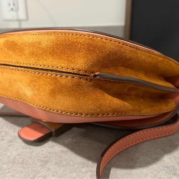 Tory Burch McGraw Brogue Satchel in Pink - Picture 4 of 11